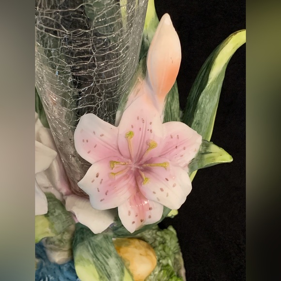 Ok Lighting - Crackle Glass Flower Vase With Angel / Fairy Statue - Picture 11 of 14